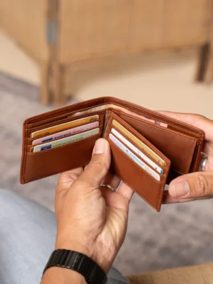 Men’s Brown Leather Wallet | Slim & Durable